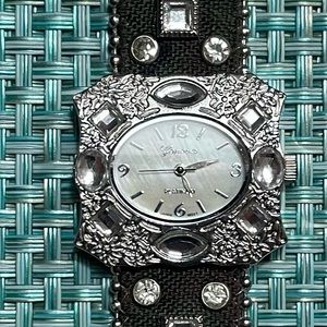 Camouflage like new Geneva Platinum studded watch